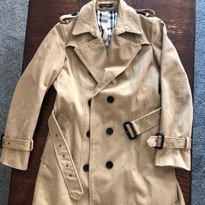 Women’s trench coat